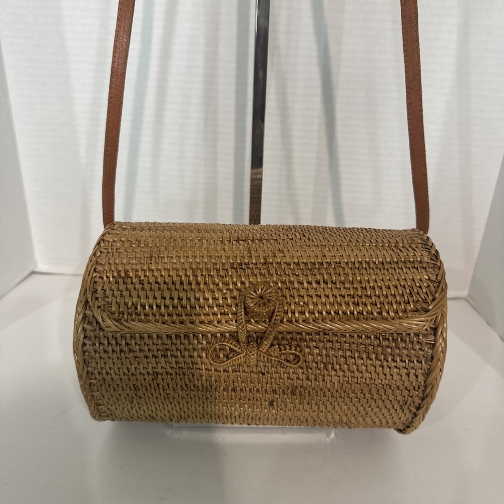 Natural Rattan Barrel Shoulder Bag - Picture 3 of 8